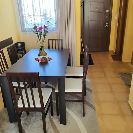 Koko's 2 Apartment